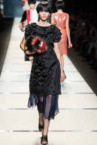 Look 38